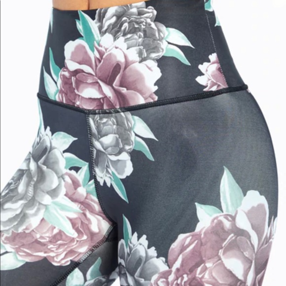 Marika yoga reversible high rise leggings (s) - Picture 7 of 15